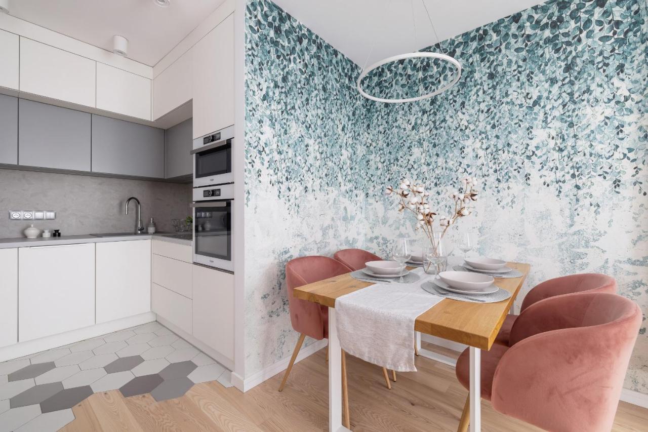 Vetulaniego Apartment With Air Conditioning & Parking By Renters Prestige Krasków Εξωτερικό φωτογραφία