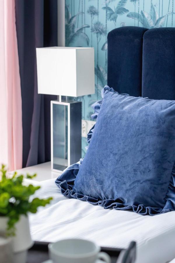 Vetulaniego Apartment With Air Conditioning & Parking By Renters Prestige Krasków Εξωτερικό φωτογραφία