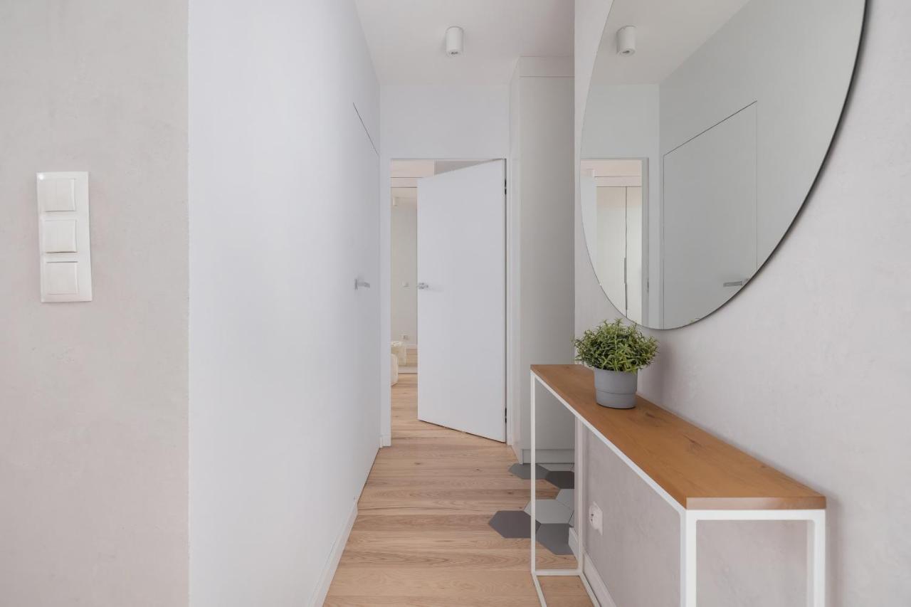 Vetulaniego Apartment With Air Conditioning & Parking By Renters Prestige Krasków Εξωτερικό φωτογραφία