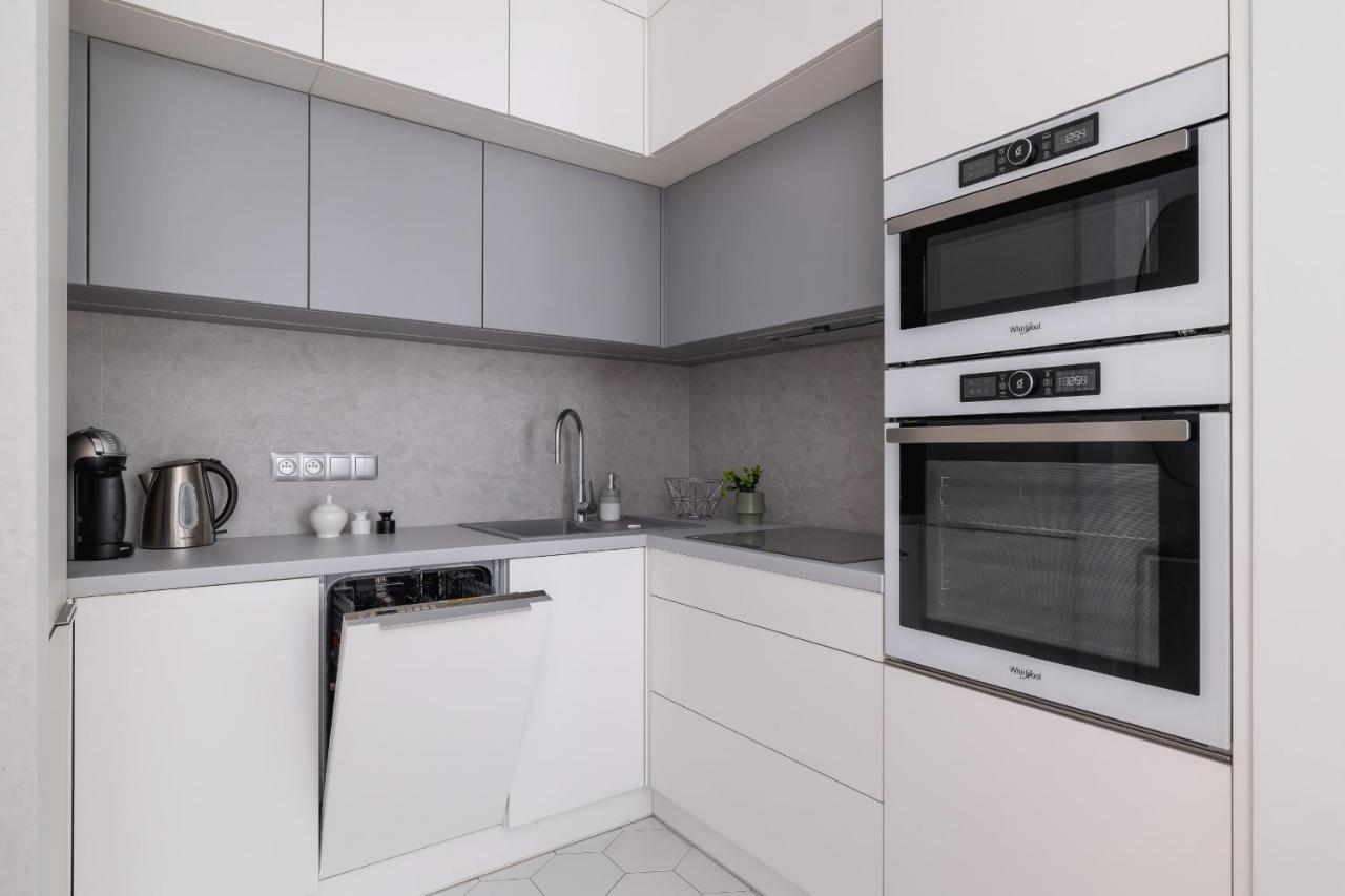Vetulaniego Apartment With Air Conditioning & Parking By Renters Prestige Krasków Εξωτερικό φωτογραφία